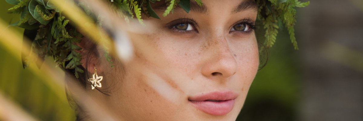 Liv-N-Aloha Collection — handmade Hawaiian bracelets and earrings by Leighton Lam Designs.