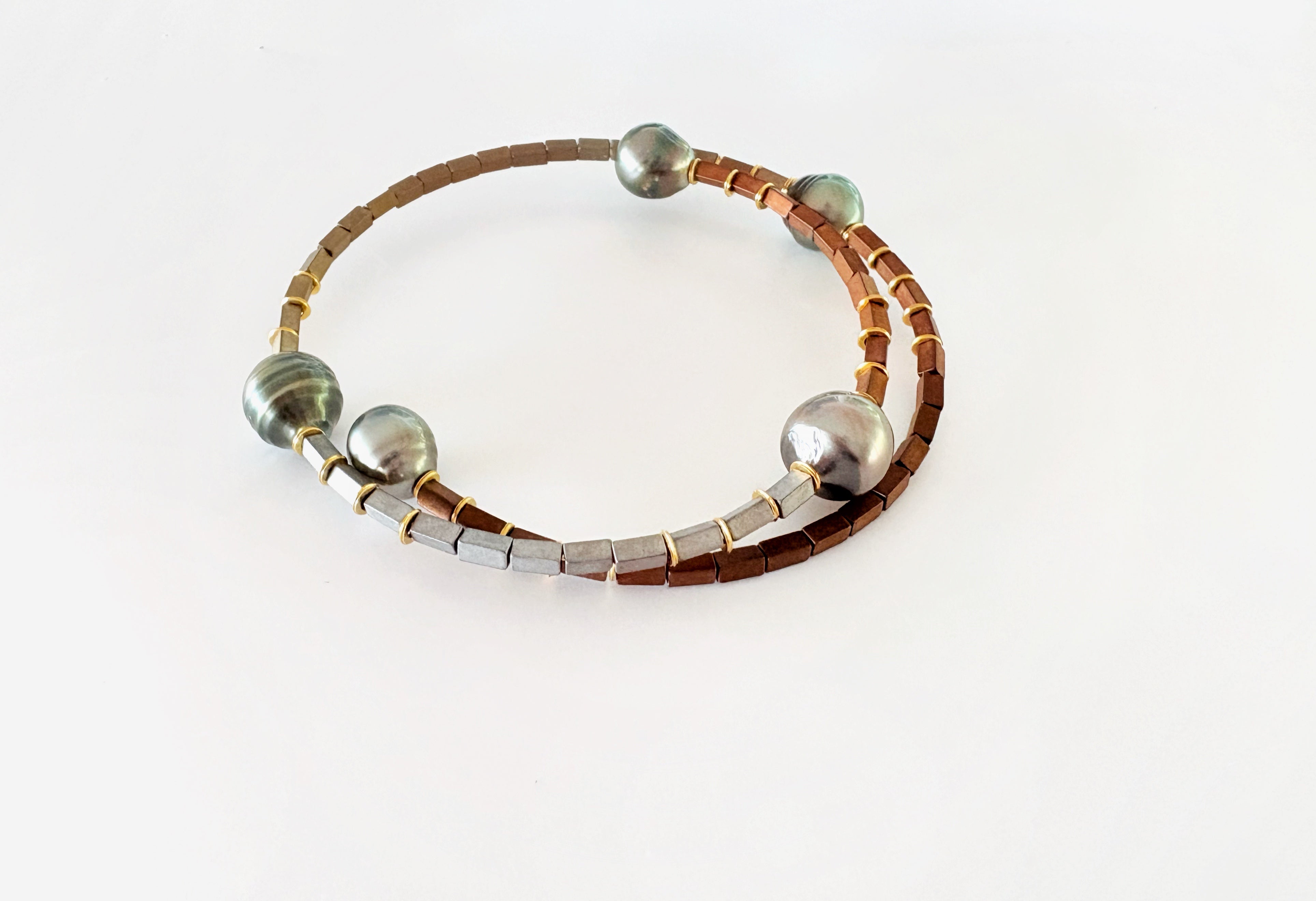 Tahitian Pearl x Hematite Bracelet