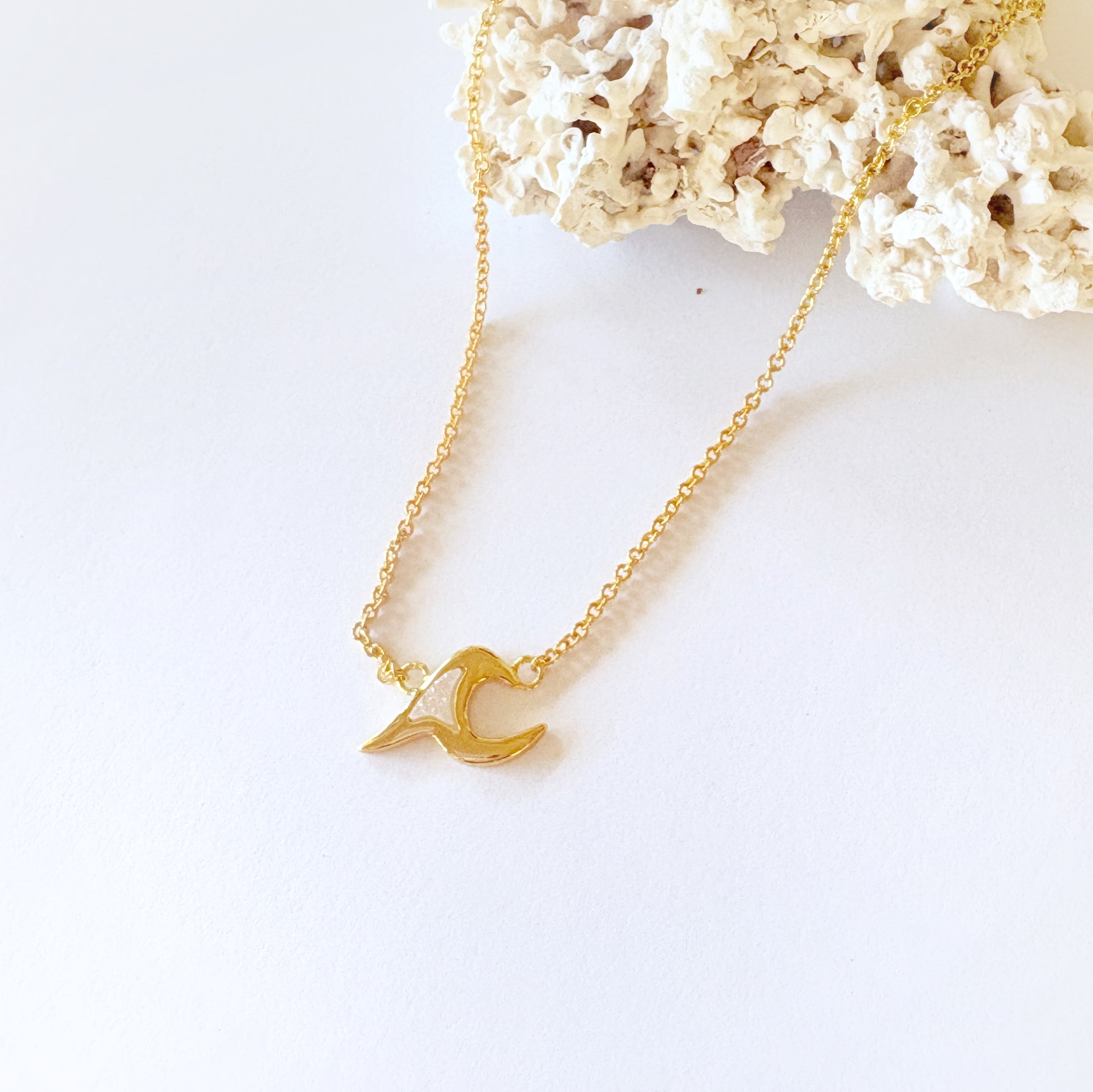 Druzy Stone Wave Necklace