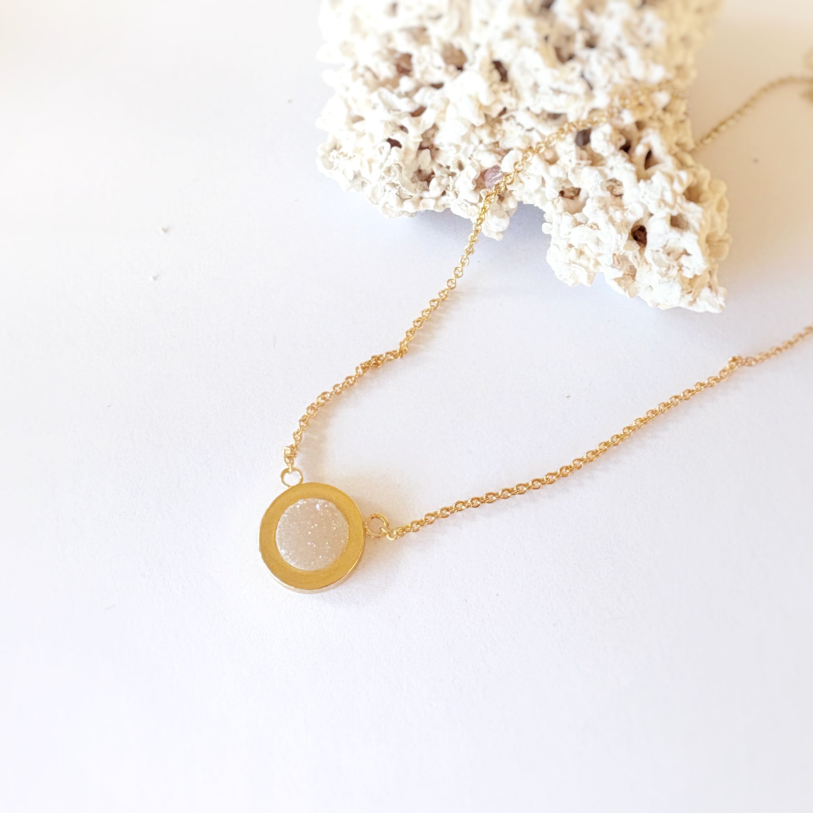 Druzy Stone Circle Necklace