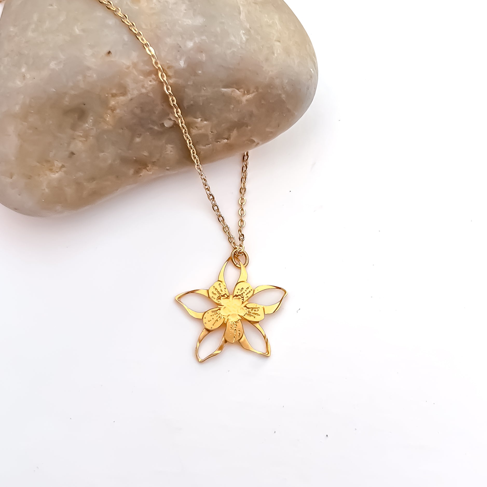 Columbine Flower Necklace