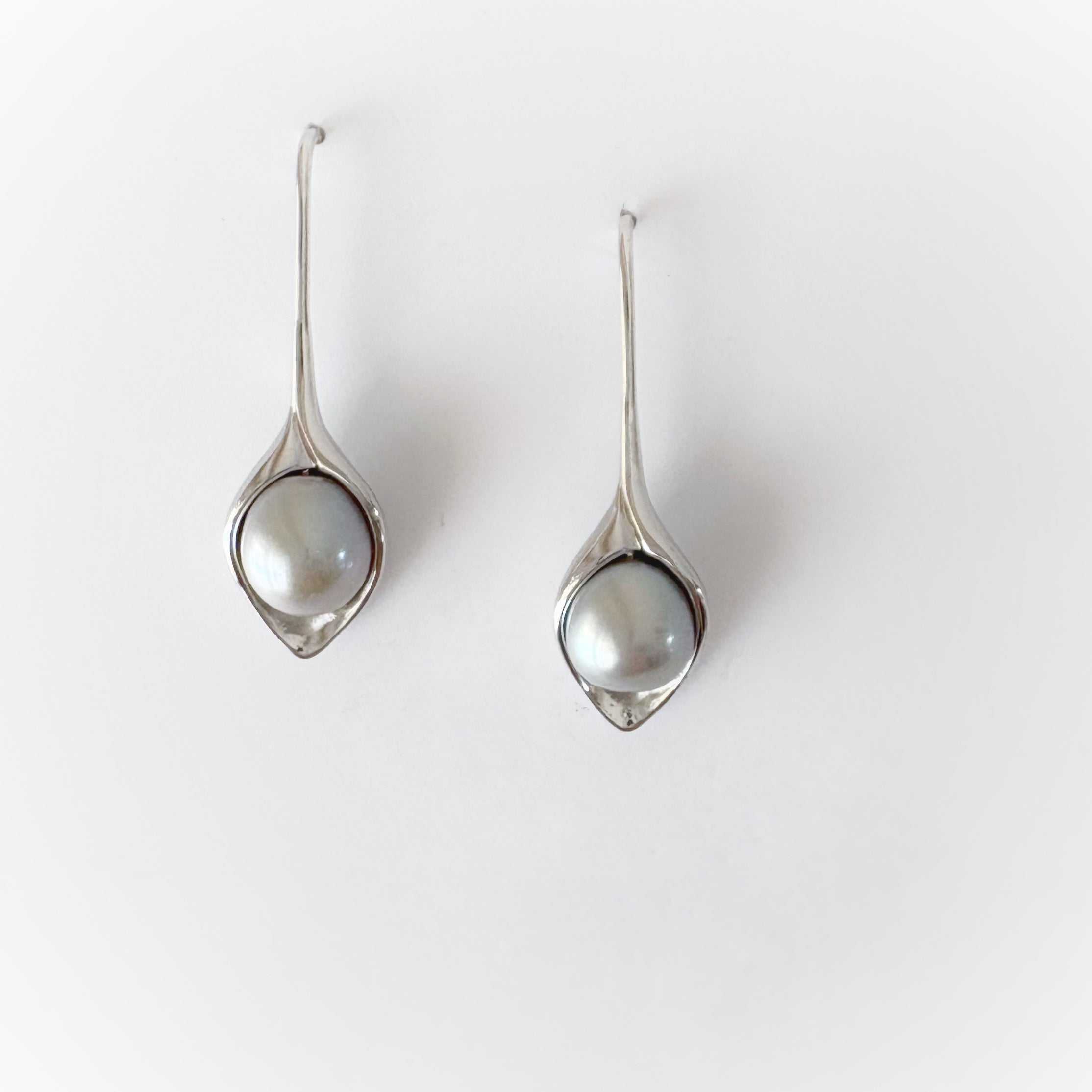 Lily Freshwater Pearl Earrings