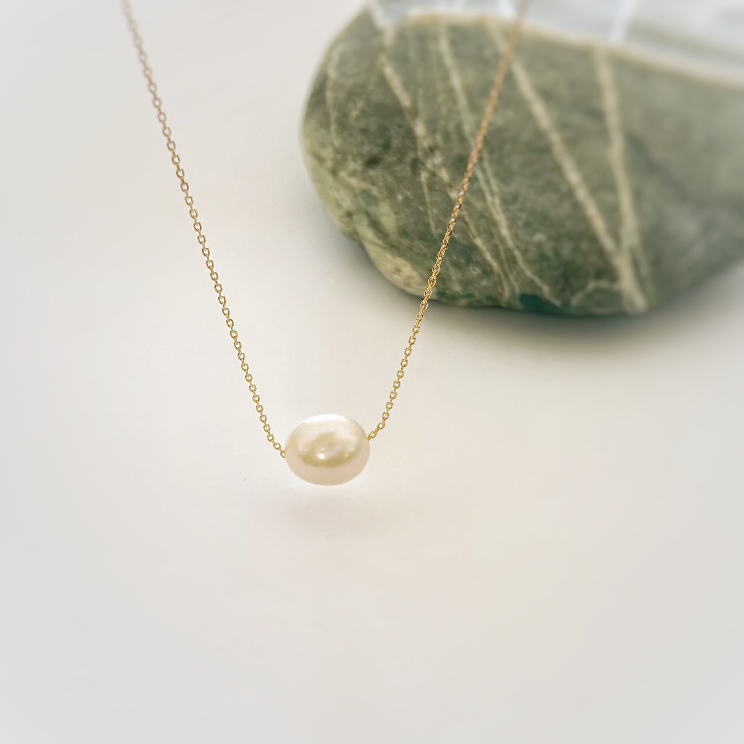 Floating Pearl Necklace - Gold