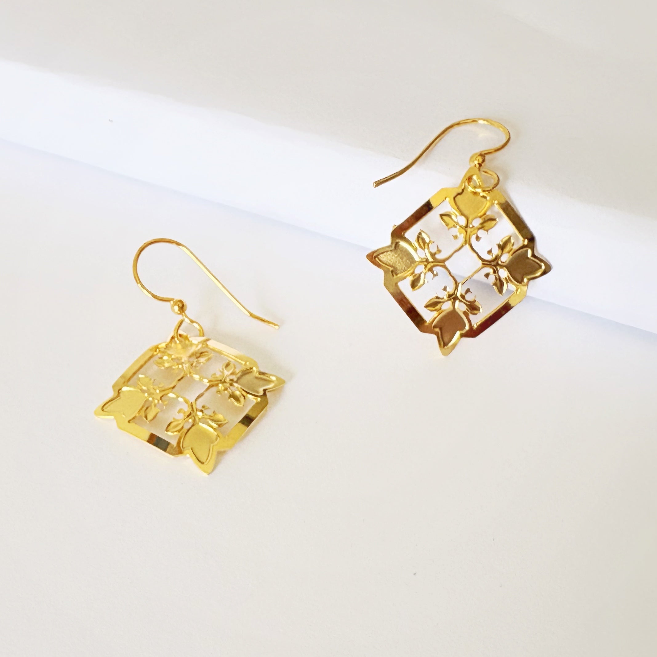 Kukui Earrings