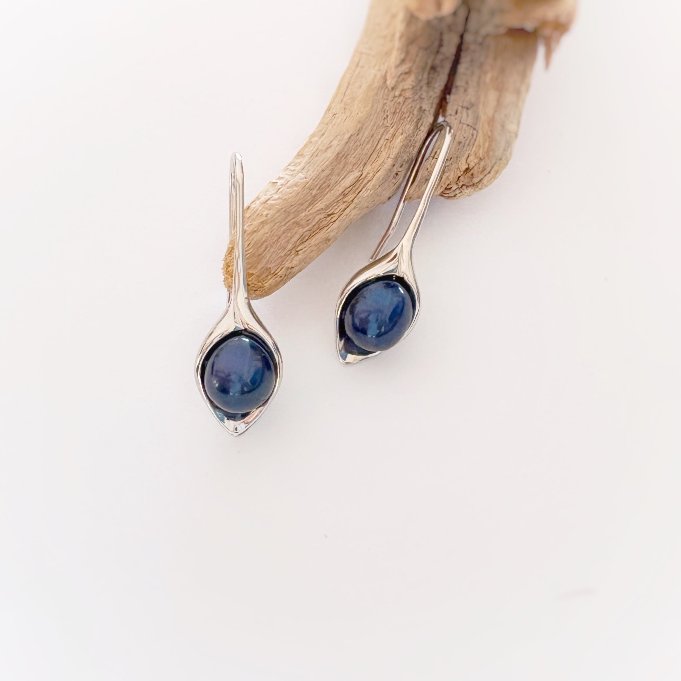 Lily Freshwater Pearl Earrings