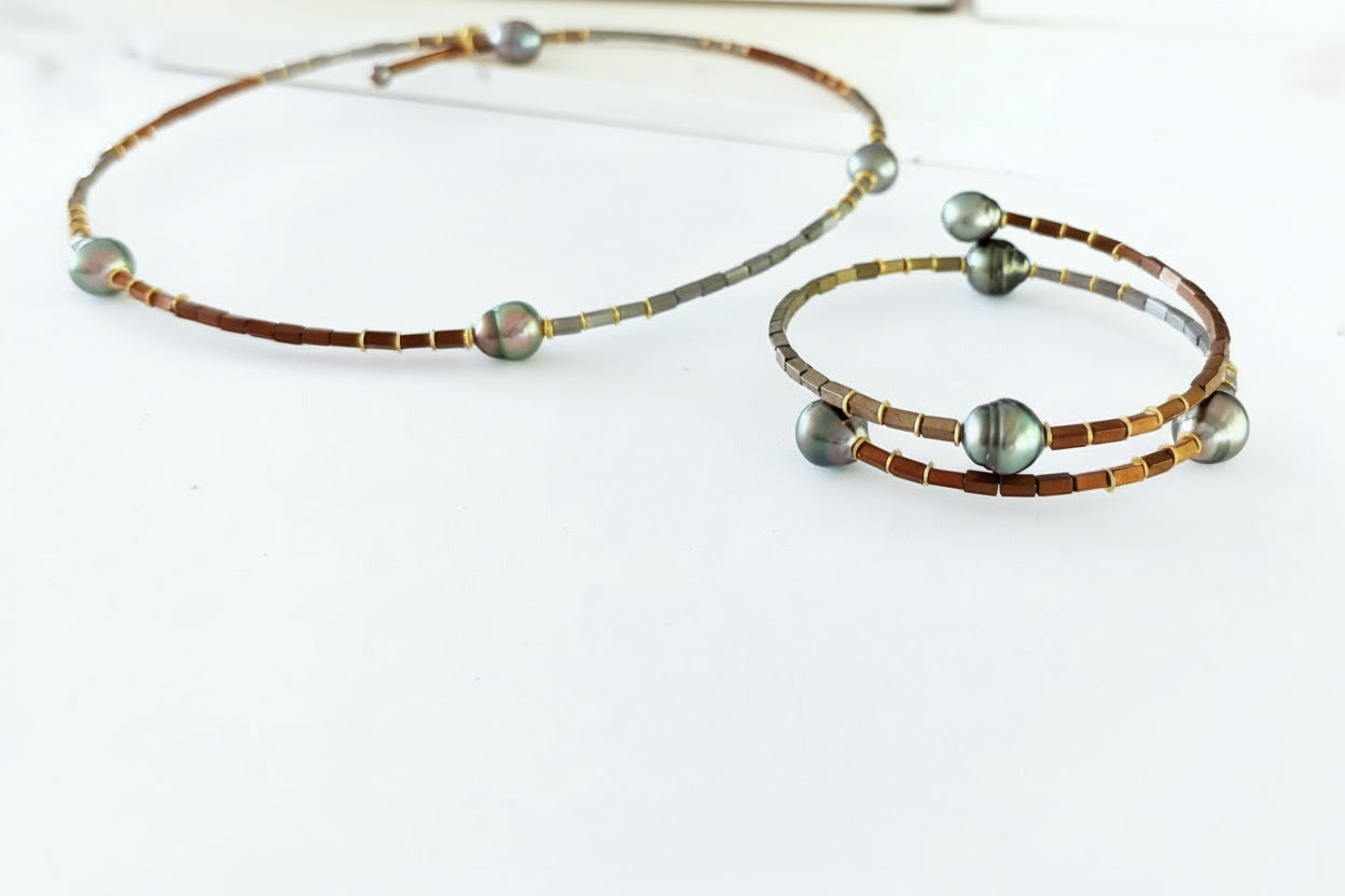 Tahitian Pearl x Hematite Bracelet