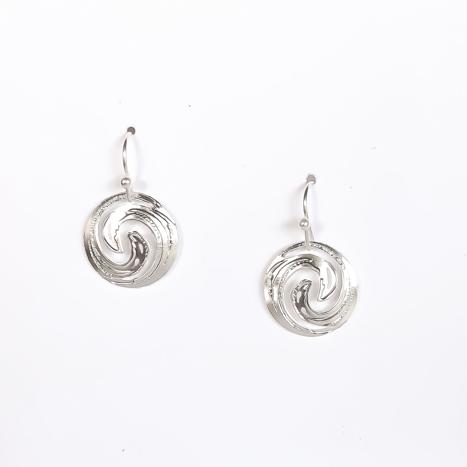 Local Hawaii Jewelry, Island Jewelry, Handcrafted in Hawaii, Hawaiian design jewelry, Hawaii jewelry, Hawaiian gold dangling earrings, Hawaiian silver dangling earrings
