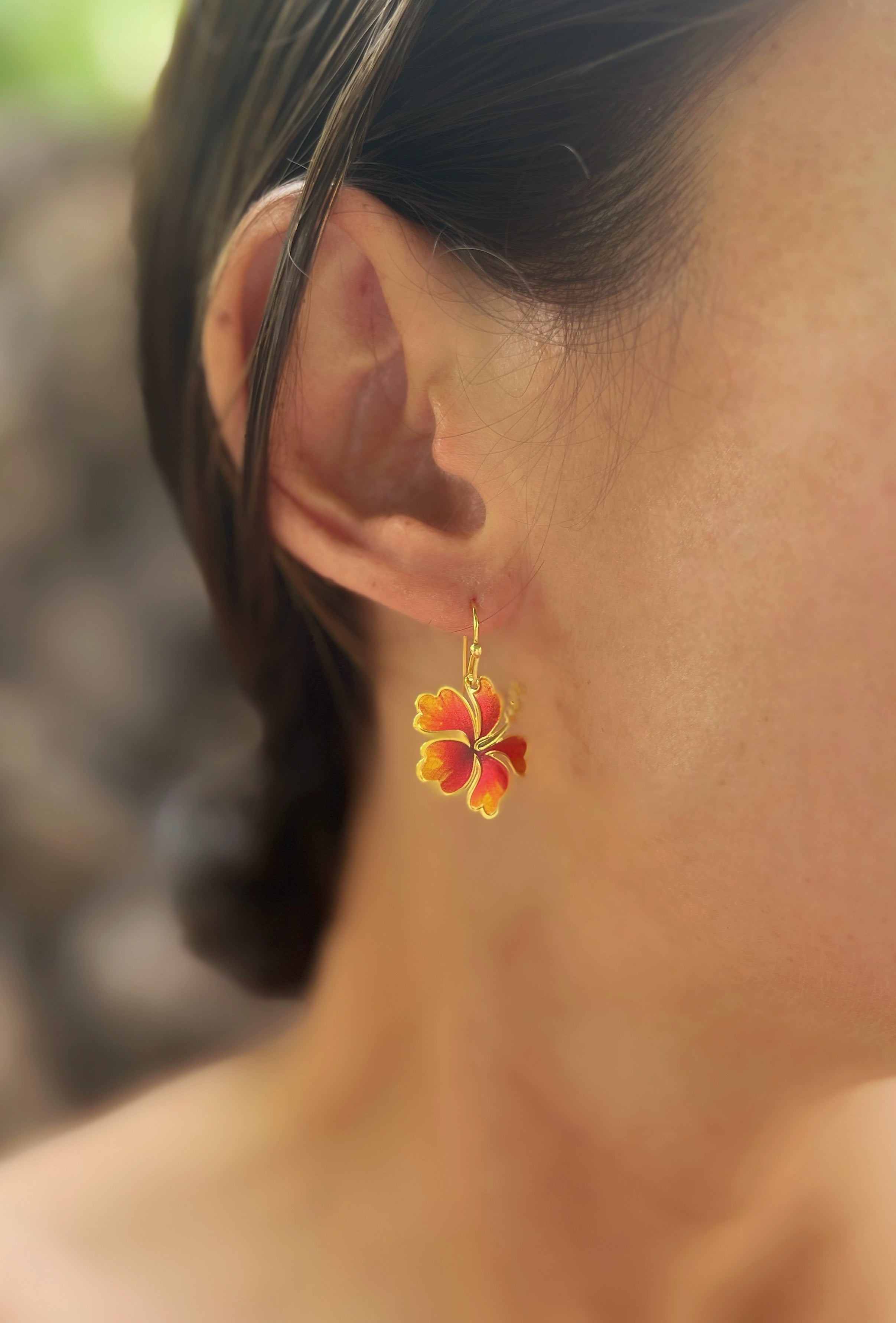 Hibiscus Hues Earring
