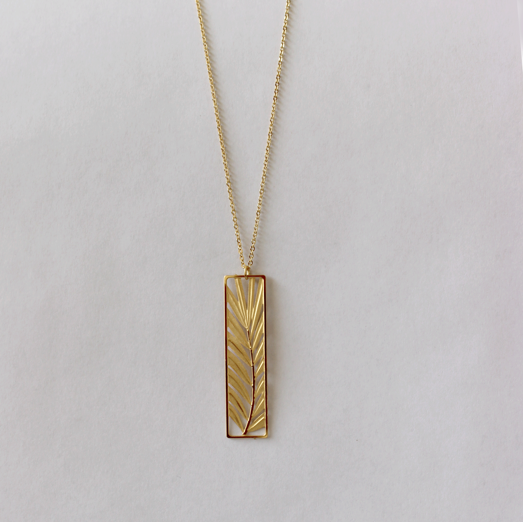 Niu Coconut Palm Necklace