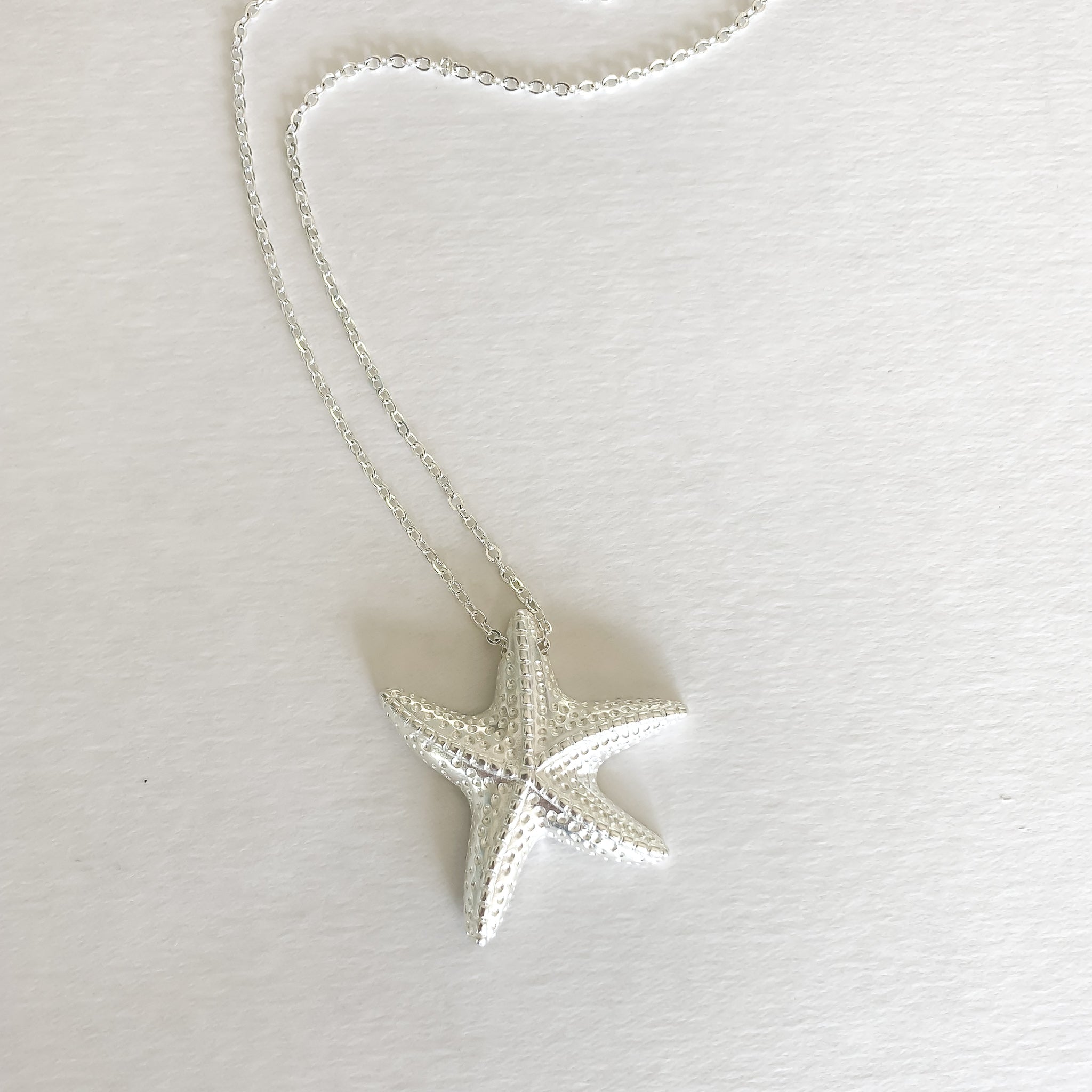 Ma Ke Kai Hawaiian Cast Necklace