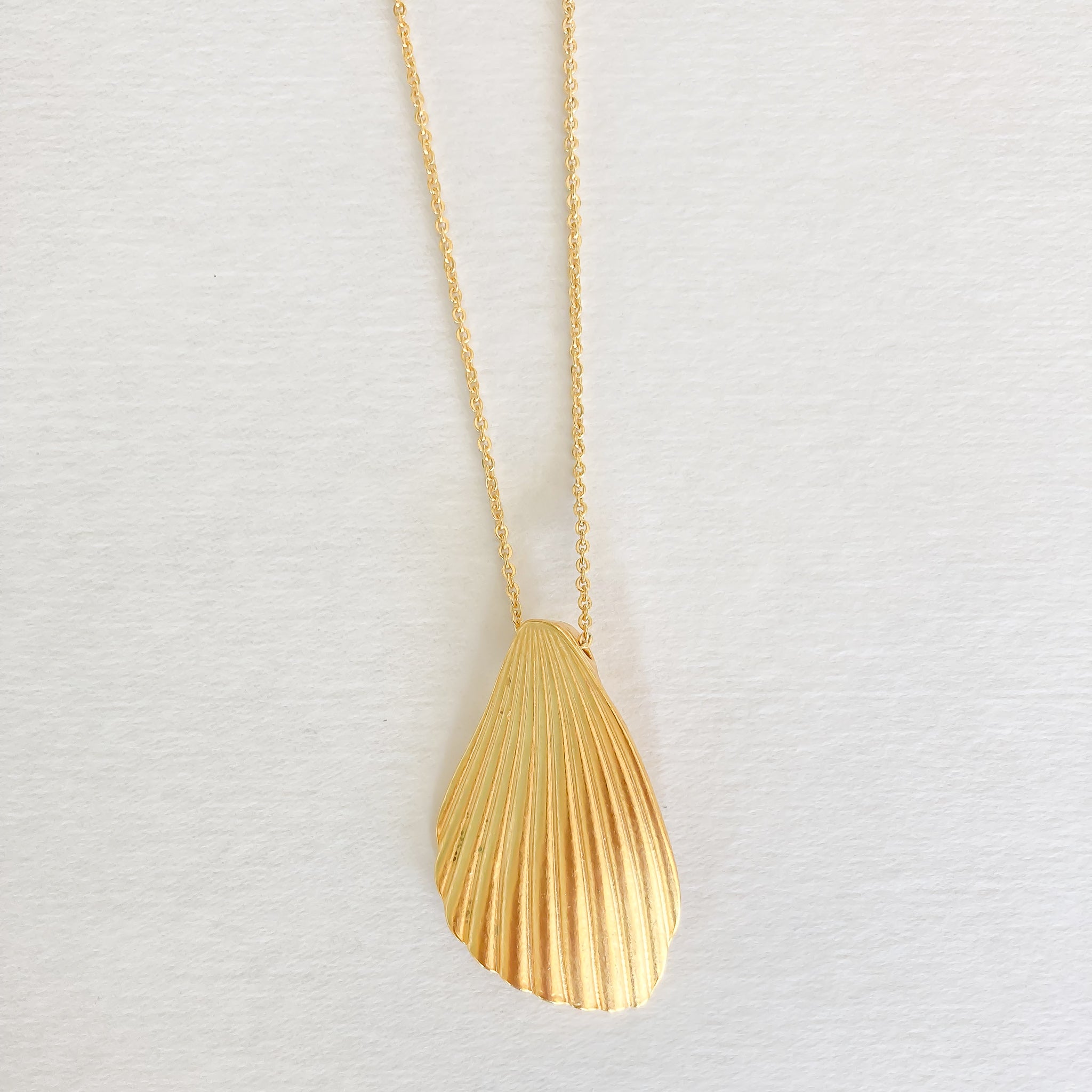 Ma Ke Kai Hawaiian Cast Necklace