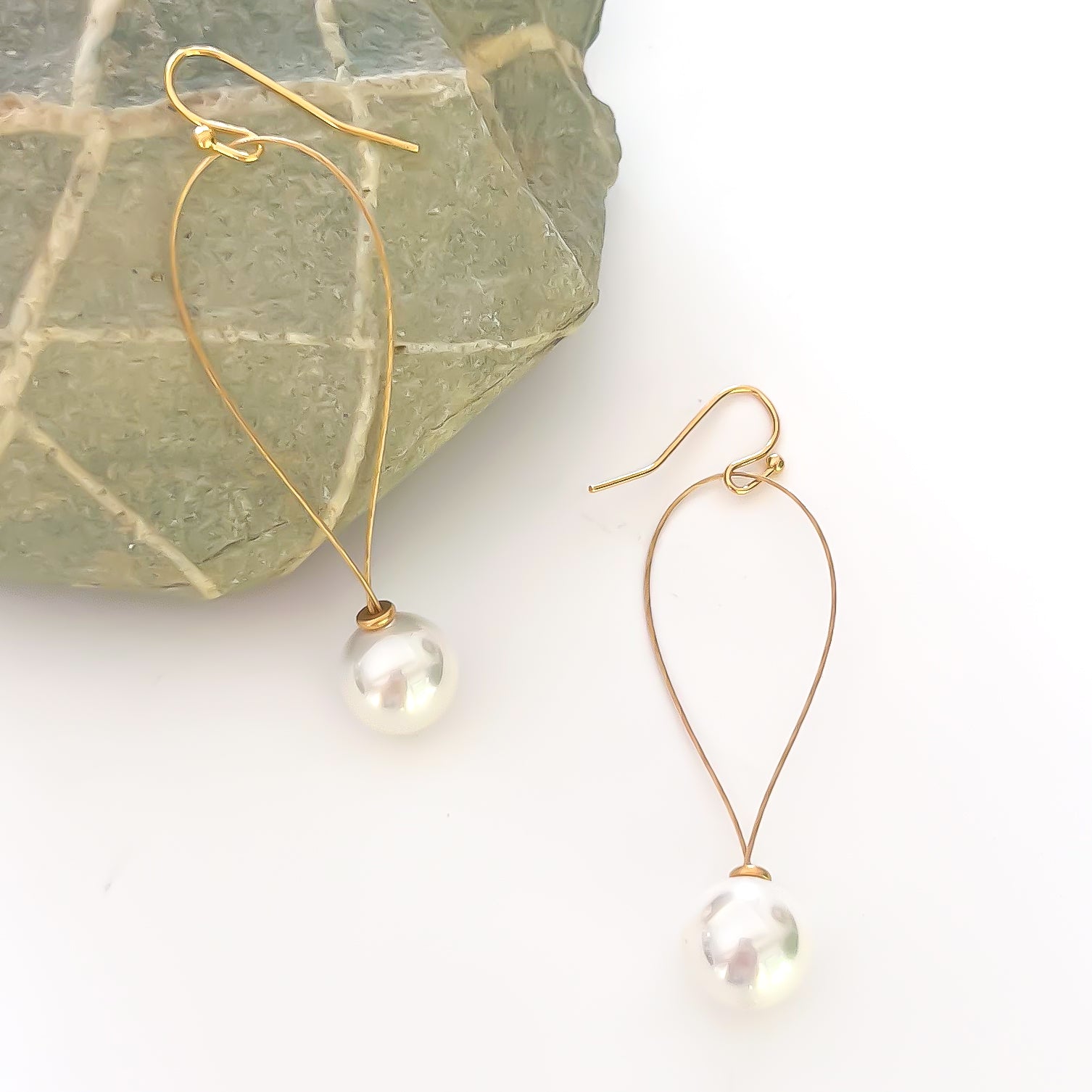 Drop Pearl Earrings - Gold