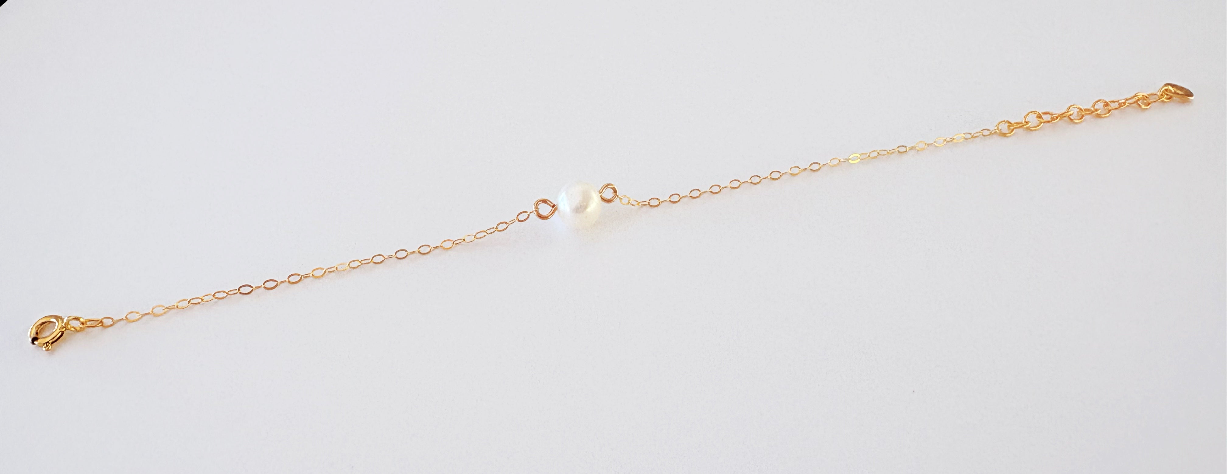 Solitaire Pearl Bracelet