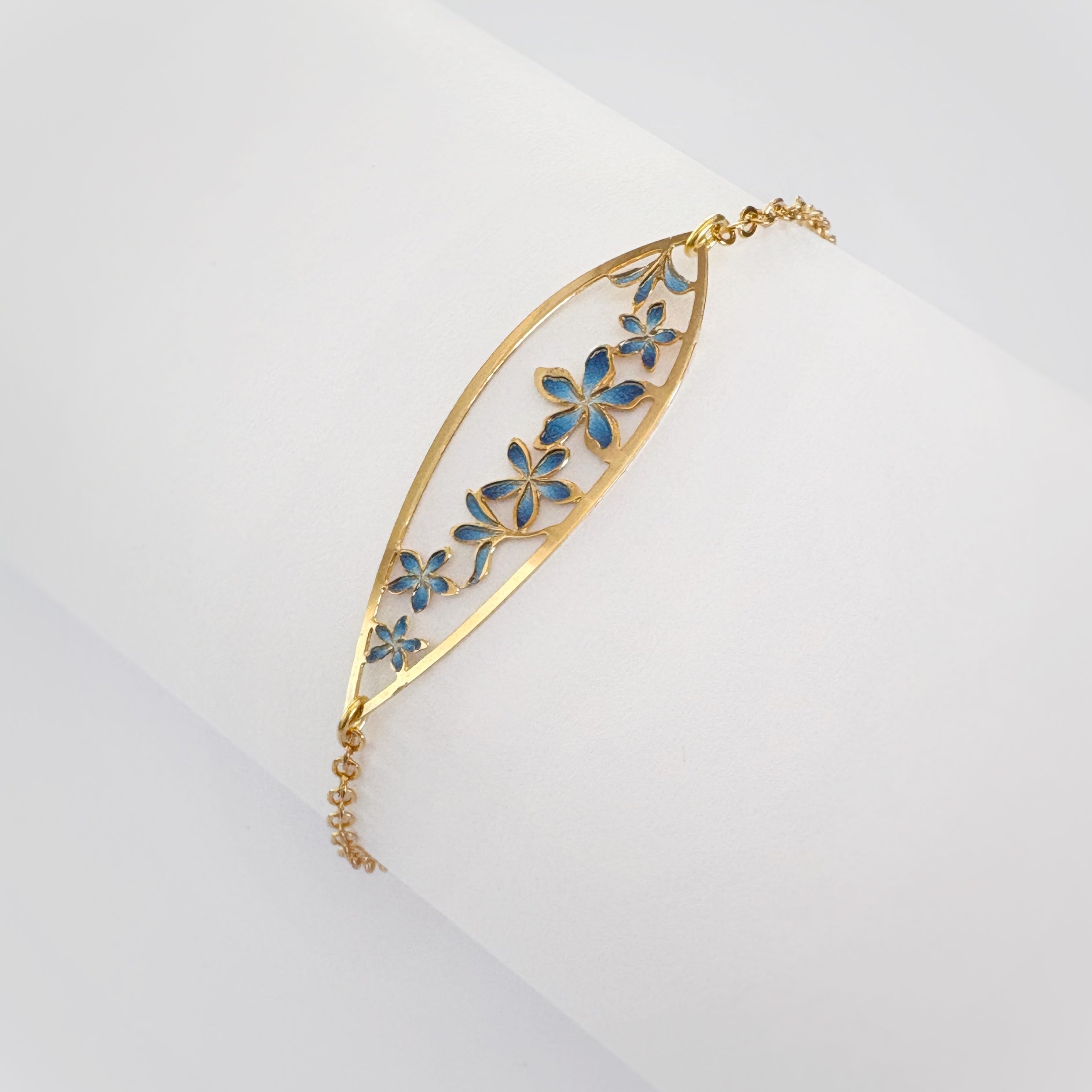 Plumeria Teardrop Bracelet