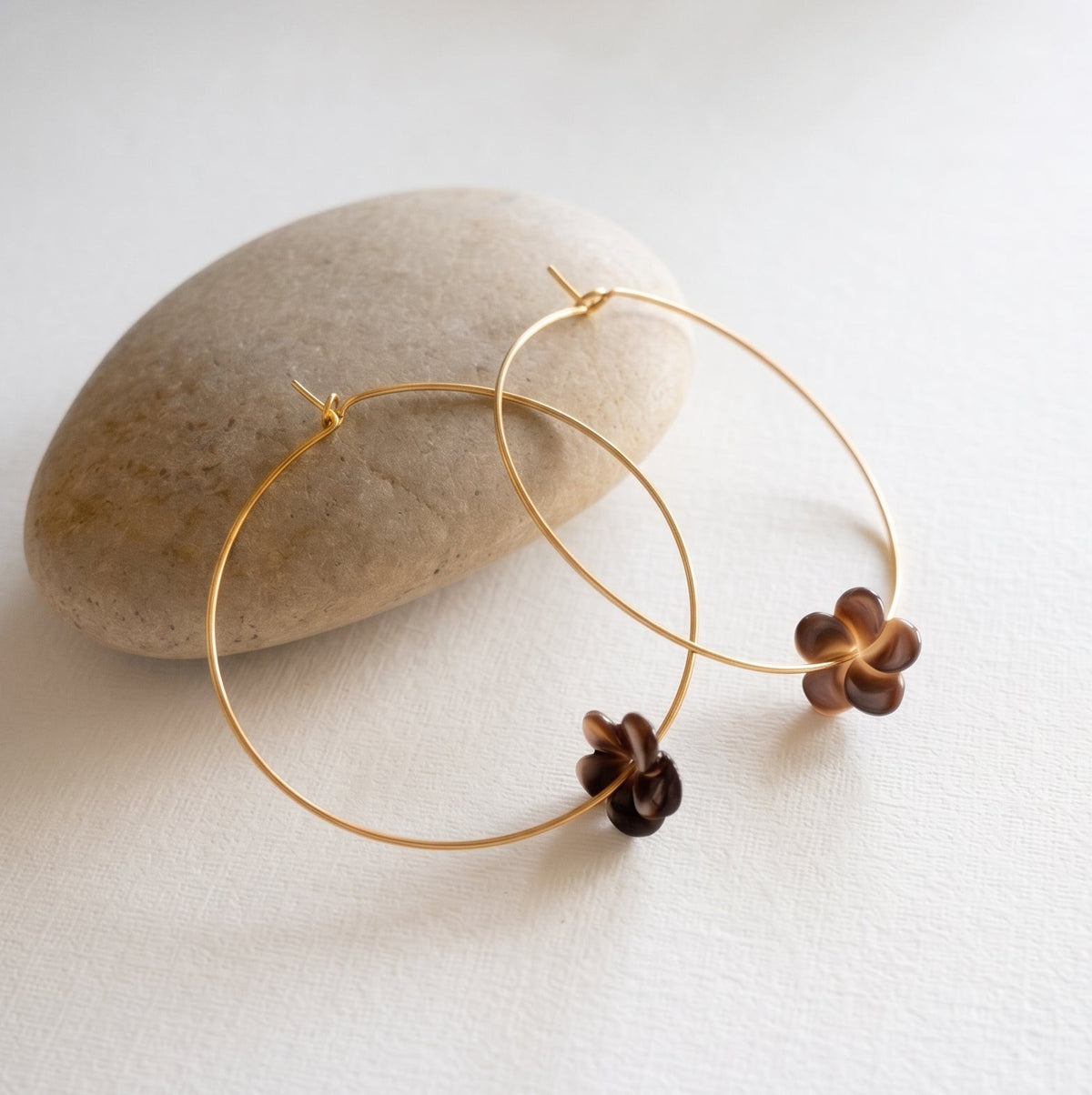 plumeria gold hoop black