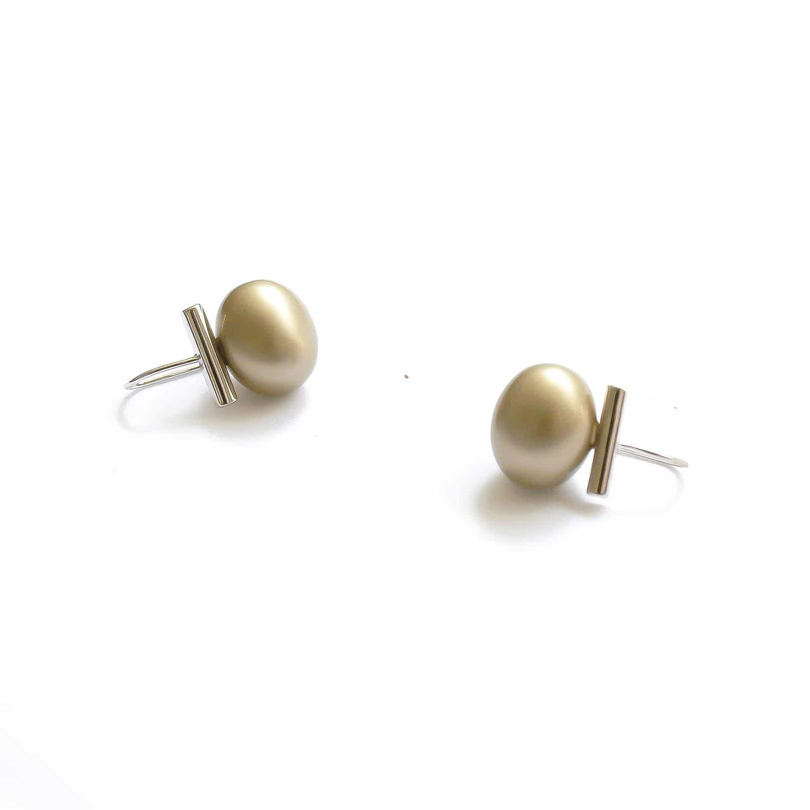Ohelo Pearl Earrings