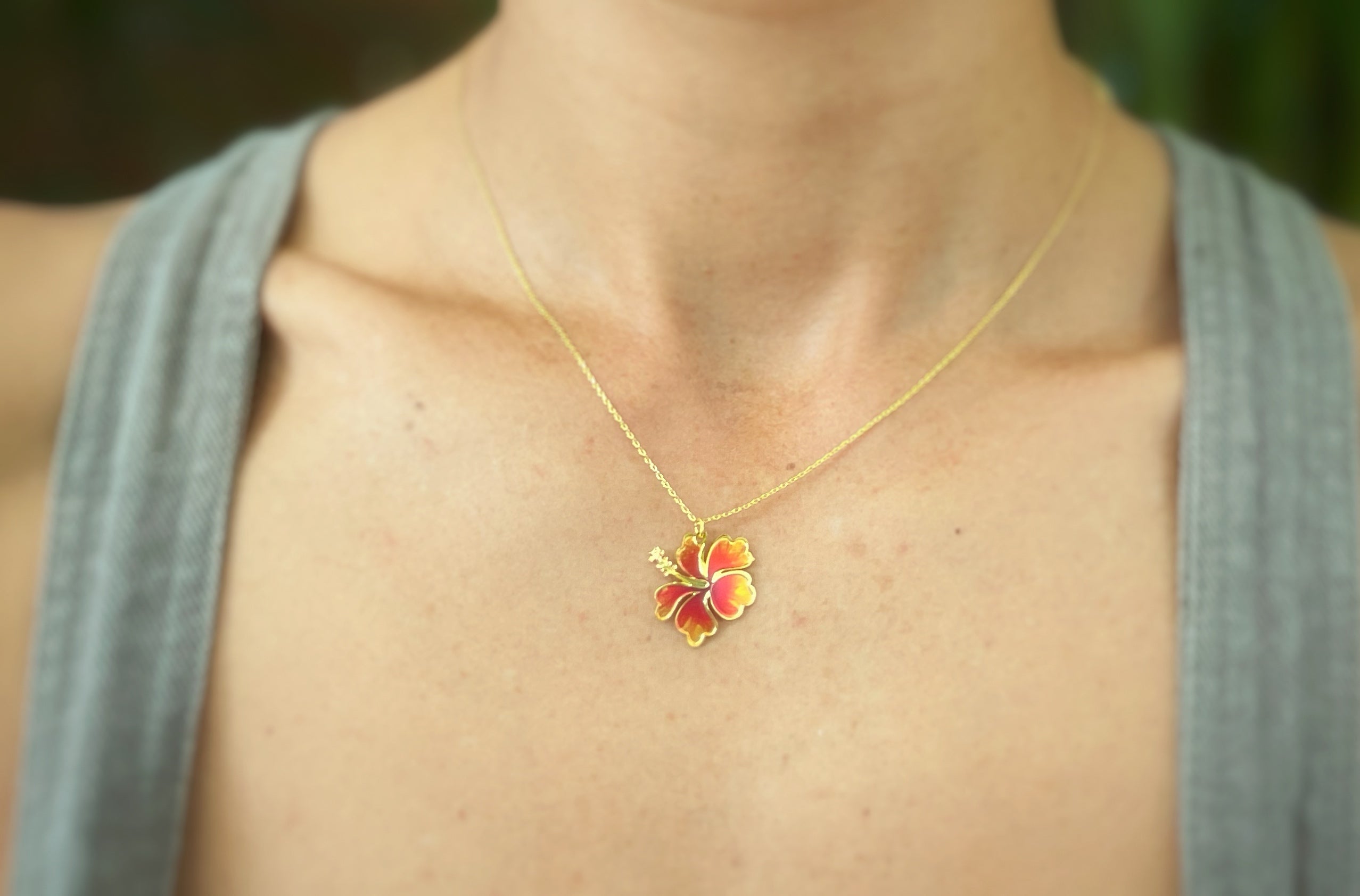 Hibiscus Hues Necklace